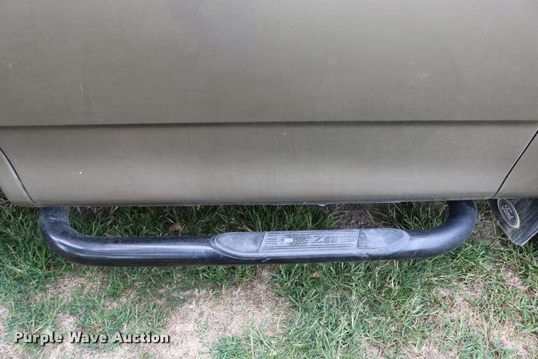 image for item DB9266 2002 Ford F150 XLT pickup truck