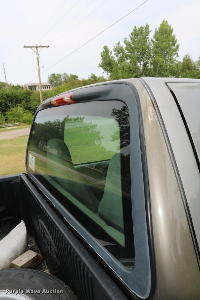 image for item DB9266 2002 Ford F150 XLT pickup truck