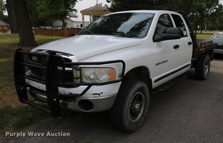 image for item DB9268 2004 Dodge Ram 2500 Quad Cab flatbed pickup truck