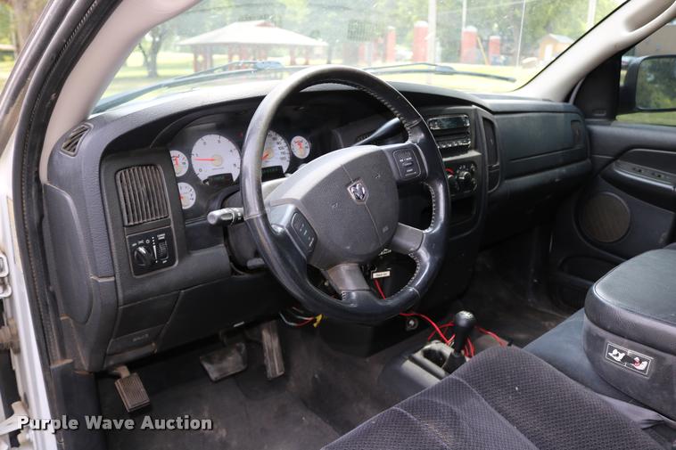 image for item DB9268 2004 Dodge Ram 2500 Quad Cab flatbed pickup truck