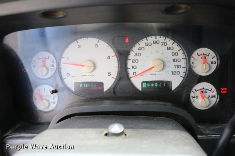 image for item DB9268 2004 Dodge Ram 2500 Quad Cab flatbed pickup truck