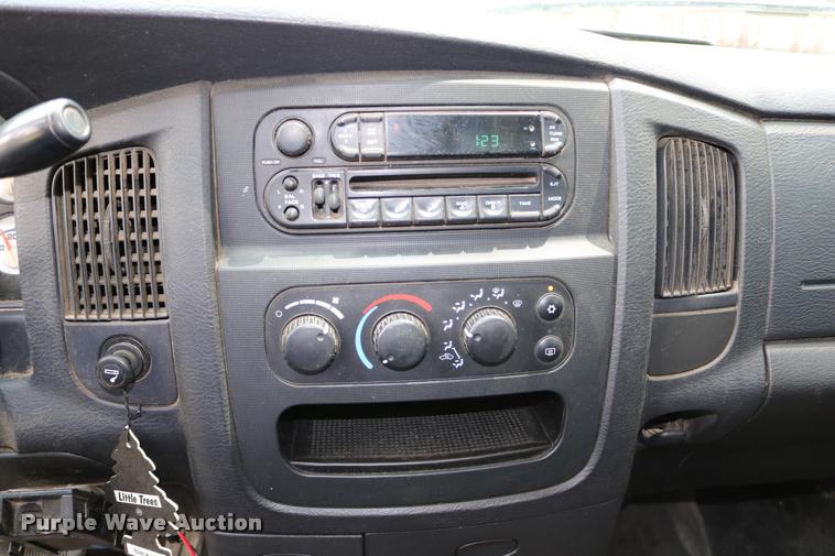 image for item DB9268 2004 Dodge Ram 2500 Quad Cab flatbed pickup truck