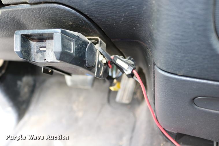 image for item DB9268 2004 Dodge Ram 2500 Quad Cab flatbed pickup truck