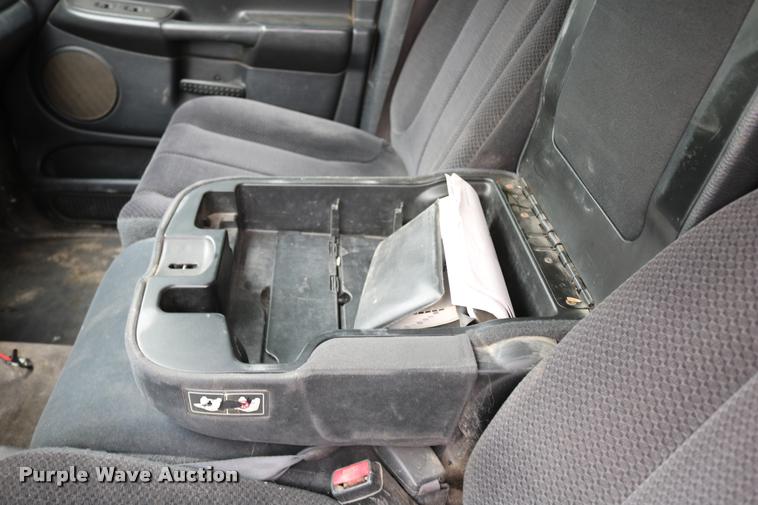 image for item DB9268 2004 Dodge Ram 2500 Quad Cab flatbed pickup truck