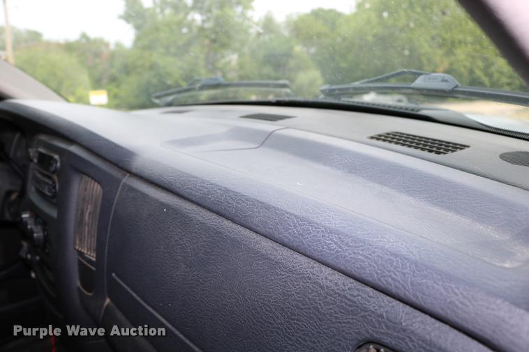 image for item DB9268 2004 Dodge Ram 2500 Quad Cab flatbed pickup truck