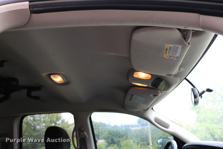 image for item DB9268 2004 Dodge Ram 2500 Quad Cab flatbed pickup truck