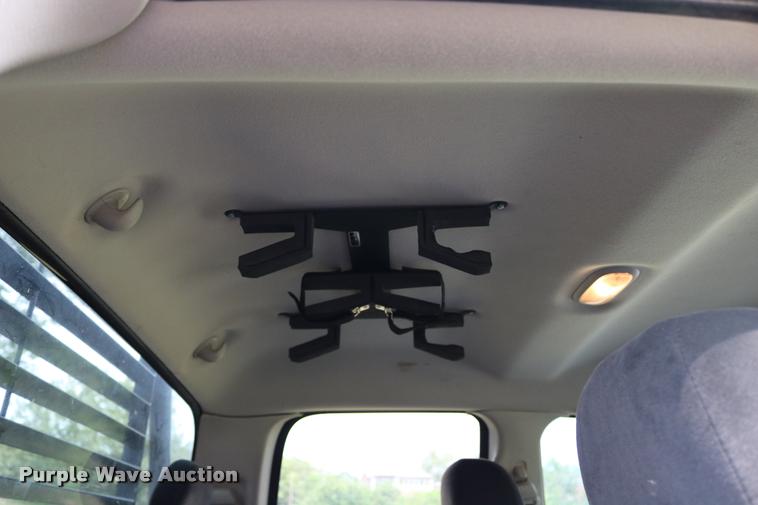 image for item DB9268 2004 Dodge Ram 2500 Quad Cab flatbed pickup truck