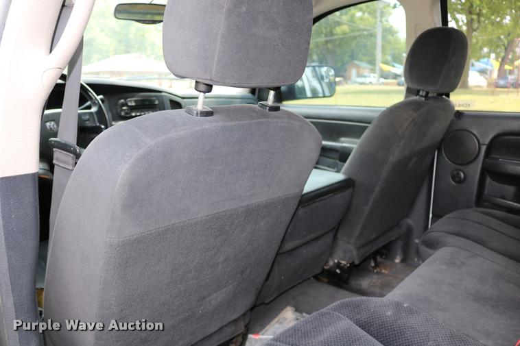 image for item DB9268 2004 Dodge Ram 2500 Quad Cab flatbed pickup truck