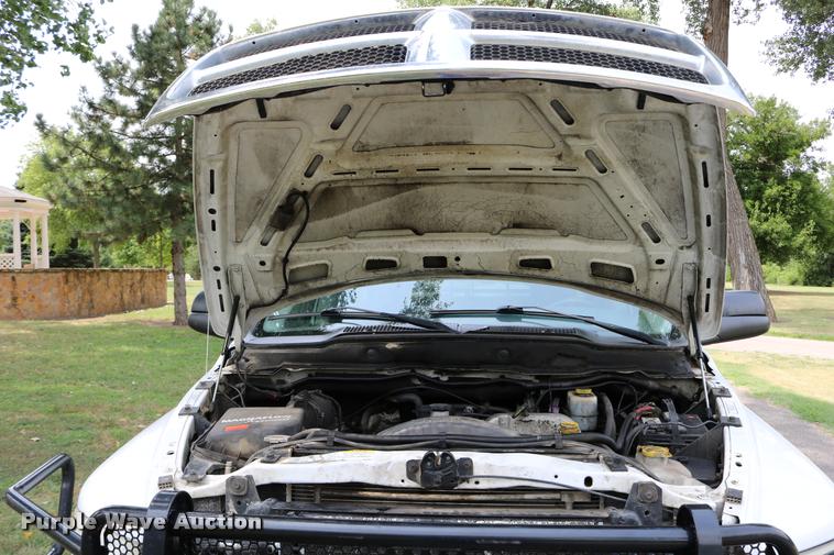 image for item DB9268 2004 Dodge Ram 2500 Quad Cab flatbed pickup truck