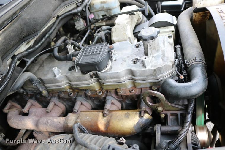 image for item DB9268 2004 Dodge Ram 2500 Quad Cab flatbed pickup truck