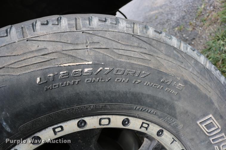 image for item DB9268 2004 Dodge Ram 2500 Quad Cab flatbed pickup truck