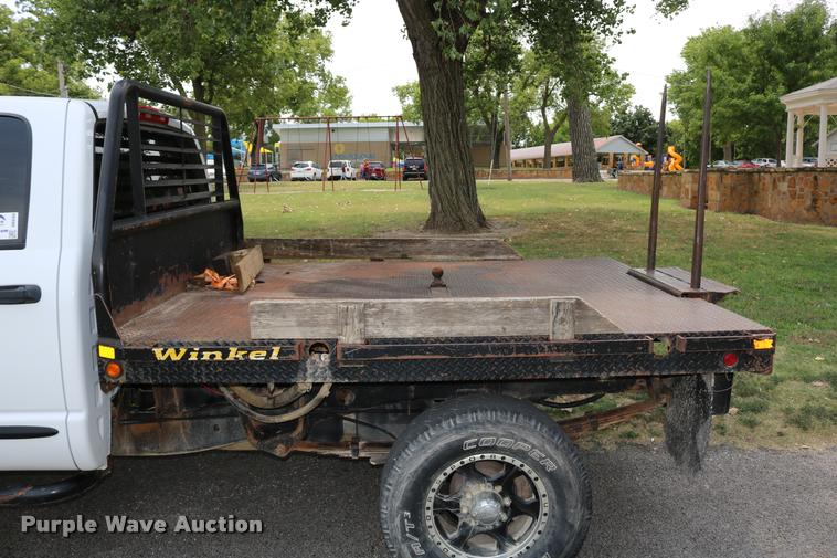 image for item DB9268 2004 Dodge Ram 2500 Quad Cab flatbed pickup truck