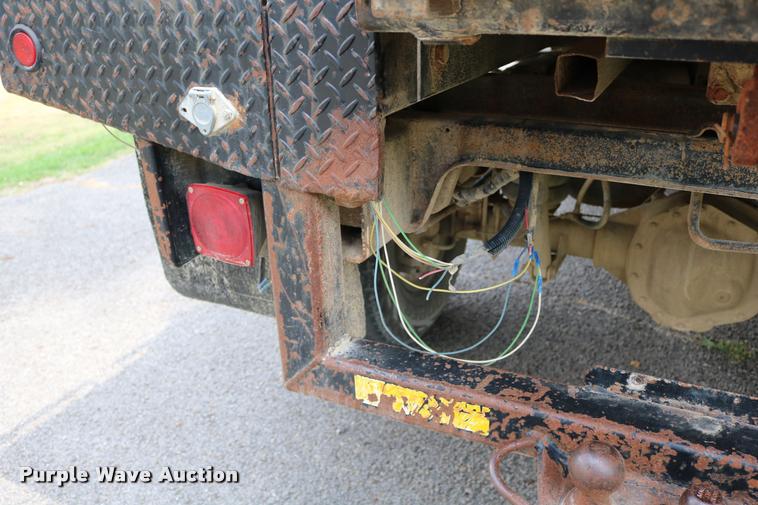 image for item DB9268 2004 Dodge Ram 2500 Quad Cab flatbed pickup truck