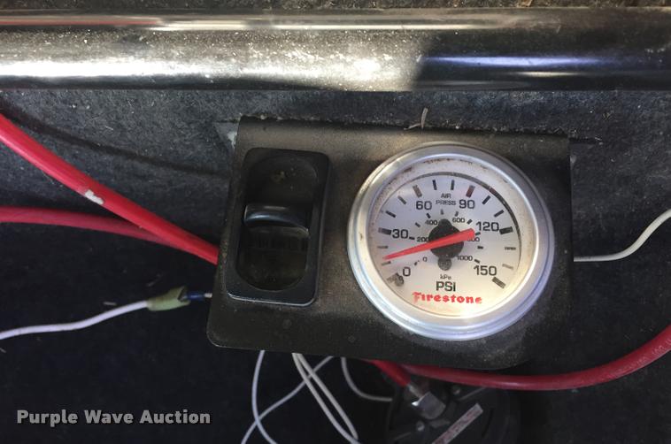 image for item DB9268 2004 Dodge Ram 2500 Quad Cab flatbed pickup truck