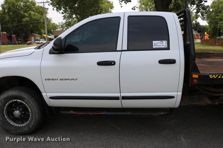image for item DB9268 2004 Dodge Ram 2500 Quad Cab flatbed pickup truck