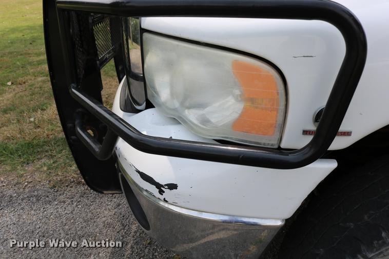 image for item DB9268 2004 Dodge Ram 2500 Quad Cab flatbed pickup truck