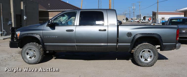 image for item DB9276 2006 Dodge Ram 2500 Mega Cab pickup truck