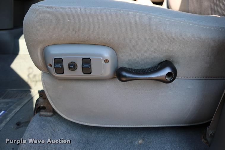 image for item DB9276 2006 Dodge Ram 2500 Mega Cab pickup truck