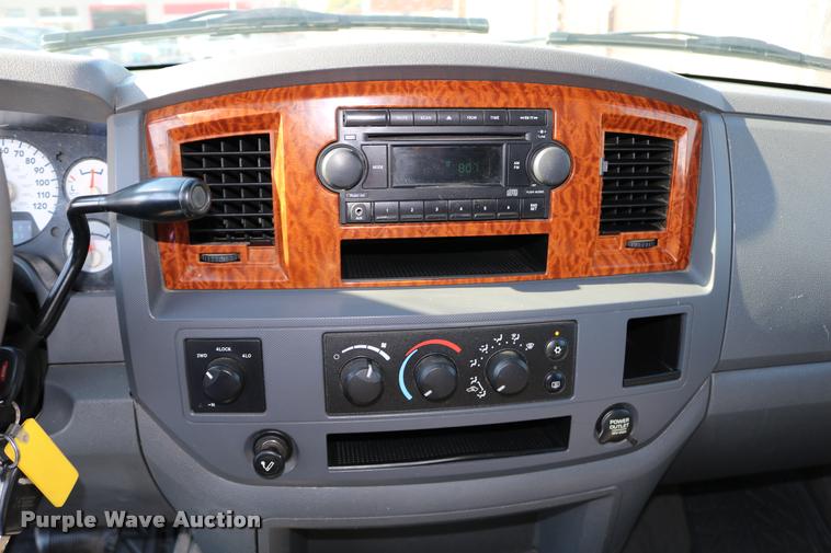 image for item DB9276 2006 Dodge Ram 2500 Mega Cab pickup truck