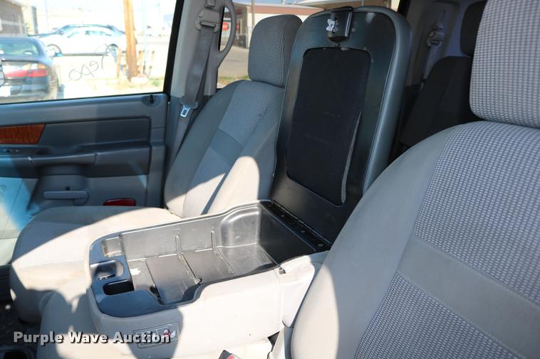 image for item DB9276 2006 Dodge Ram 2500 Mega Cab pickup truck