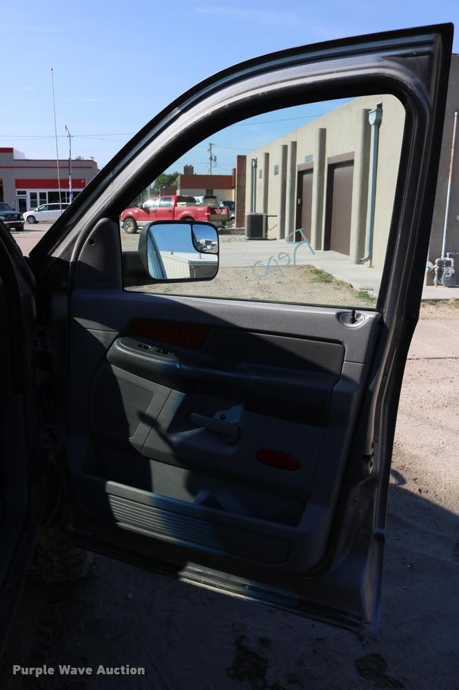 image for item DB9276 2006 Dodge Ram 2500 Mega Cab pickup truck