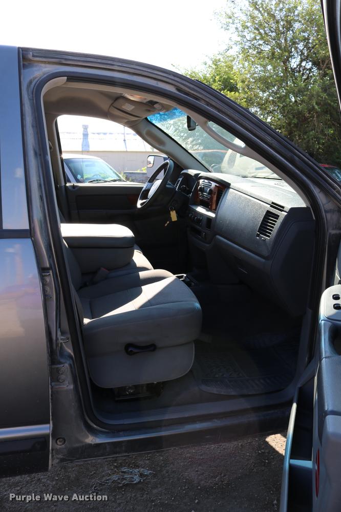 image for item DB9276 2006 Dodge Ram 2500 Mega Cab pickup truck