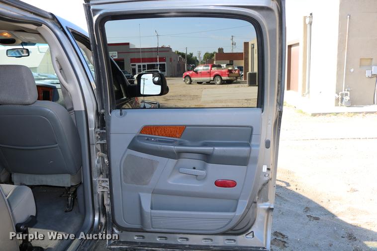 image for item DB9276 2006 Dodge Ram 2500 Mega Cab pickup truck