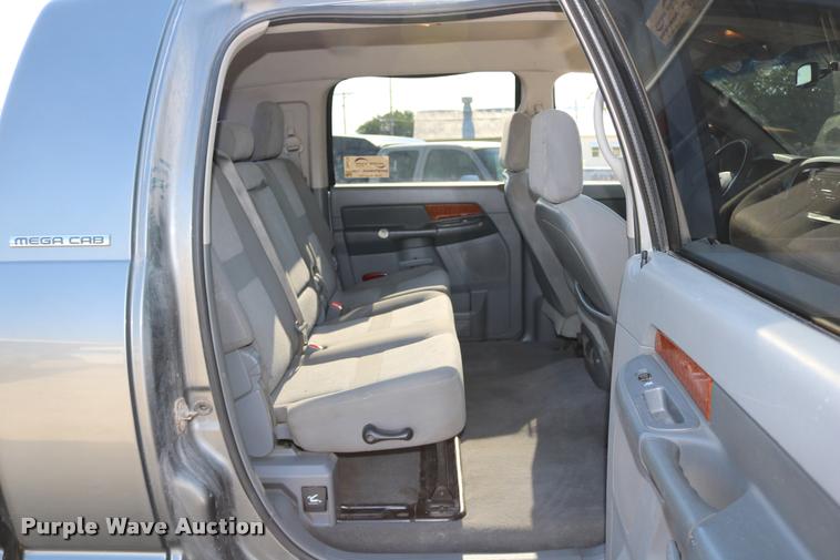 image for item DB9276 2006 Dodge Ram 2500 Mega Cab pickup truck