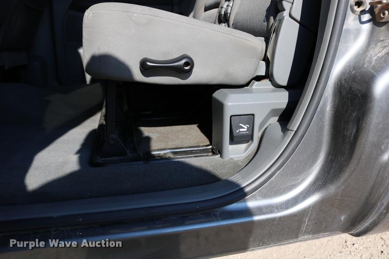 image for item DB9276 2006 Dodge Ram 2500 Mega Cab pickup truck