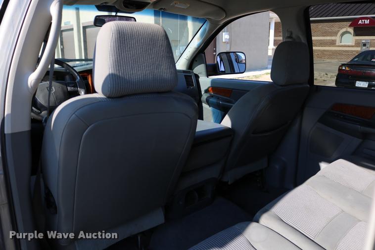 image for item DB9276 2006 Dodge Ram 2500 Mega Cab pickup truck