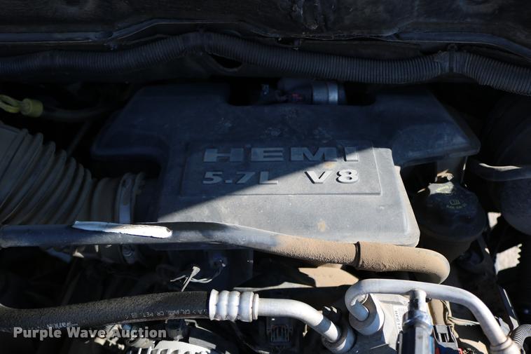 image for item DB9276 2006 Dodge Ram 2500 Mega Cab pickup truck