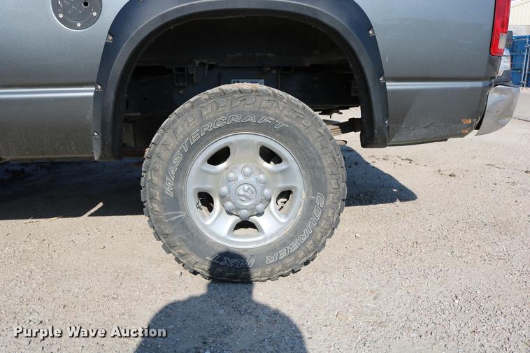 image for item DB9276 2006 Dodge Ram 2500 Mega Cab pickup truck
