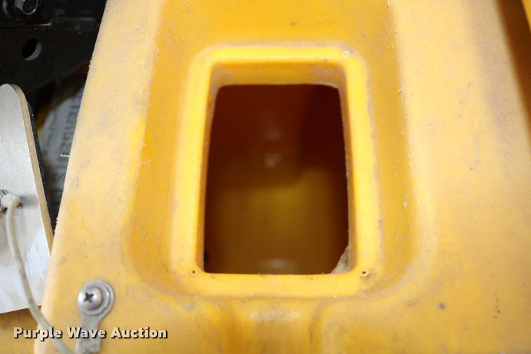 image for item DB9313 Tomcat 29 floor machine