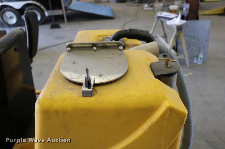 image for item DB9313 Tomcat 29 floor machine