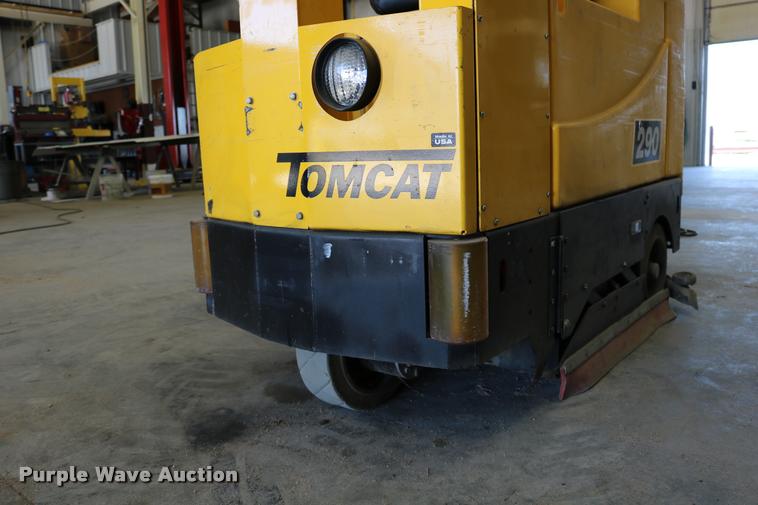 image for item DB9313 Tomcat 29 floor machine