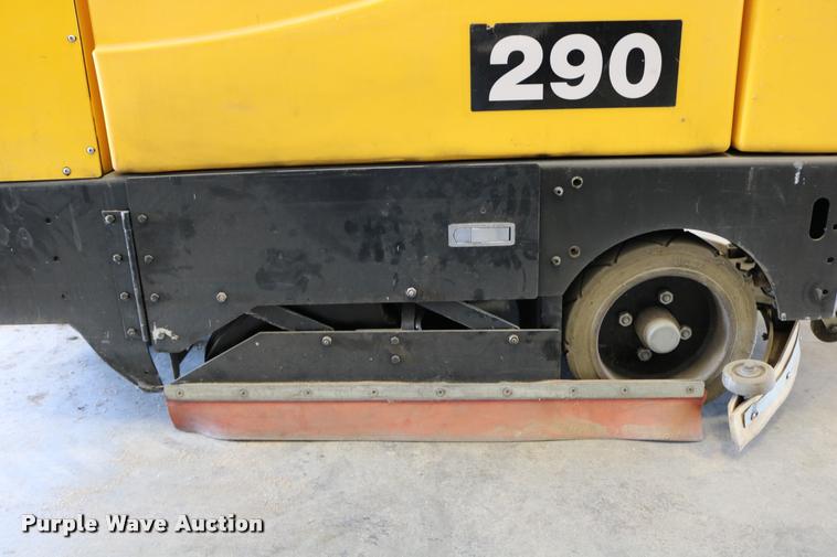 image for item DB9313 Tomcat 29 floor machine