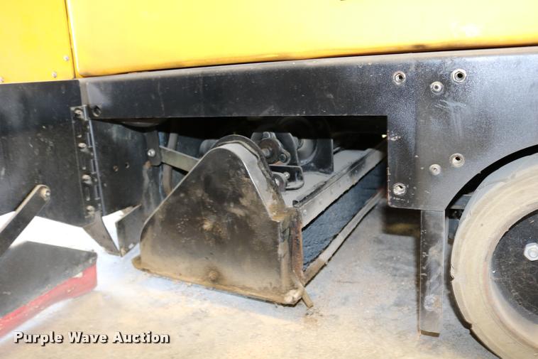 image for item DB9313 Tomcat 29 floor machine