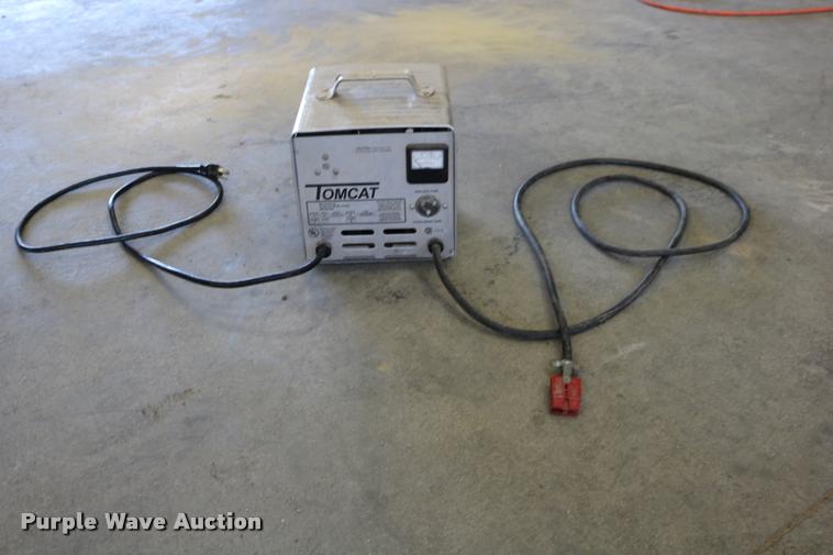 image for item DB9313 Tomcat 29 floor machine