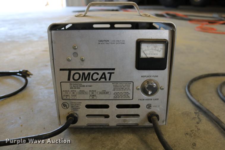 image for item DB9313 Tomcat 29 floor machine