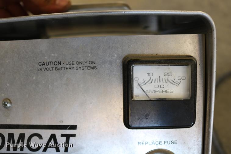 image for item DB9313 Tomcat 29 floor machine