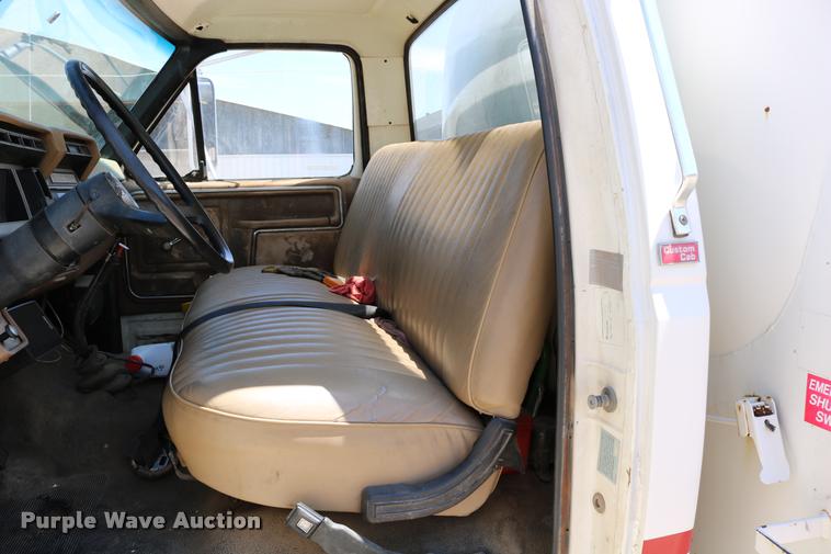 image for item DB9323 1983 Ford F800 fuel truck