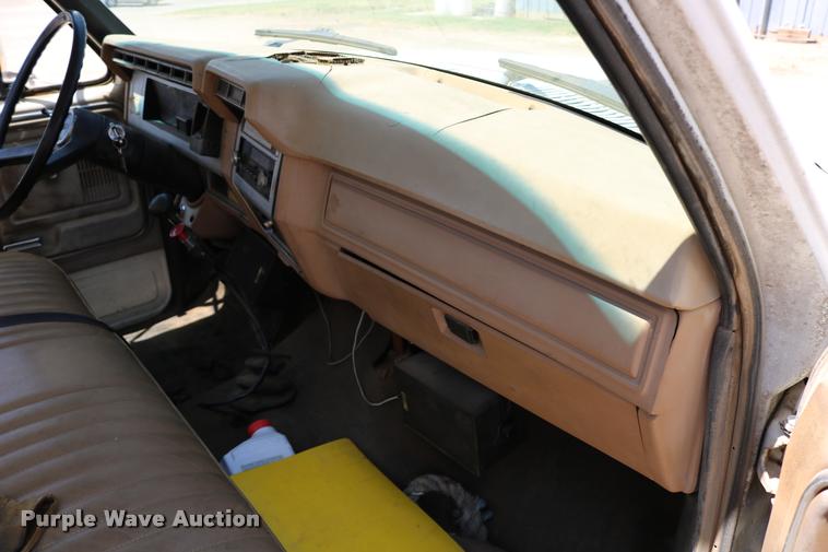 image for item DB9323 1983 Ford F800 fuel truck