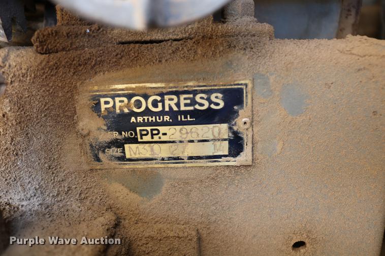 image for item DB9323 1983 Ford F800 fuel truck