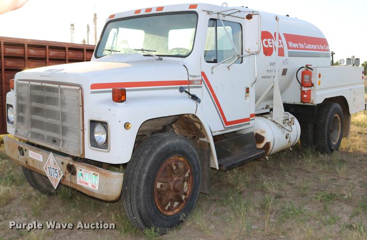 image for item DB9361 1981 International 1824 propane truck