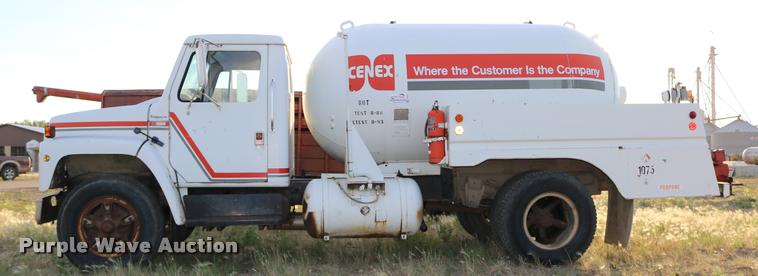image for item DB9361 1981 International 1824 propane truck