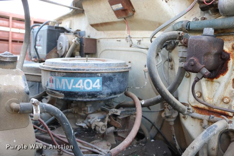 image for item DB9361 1981 International 1824 propane truck