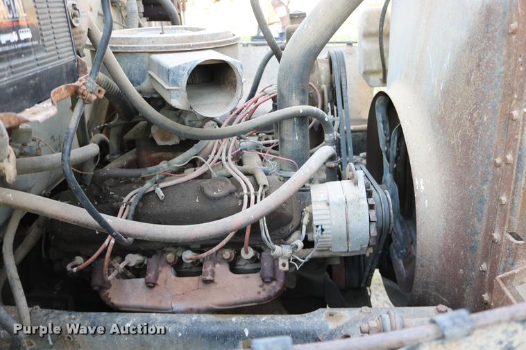 image for item DB9361 1981 International 1824 propane truck