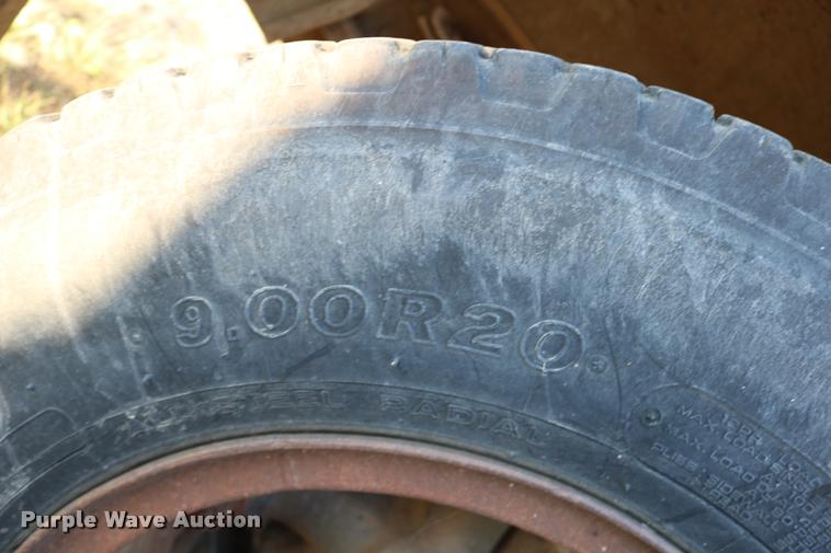 image for item DB9361 1981 International 1824 propane truck