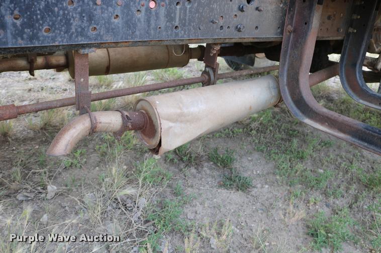 image for item DB9361 1981 International 1824 propane truck