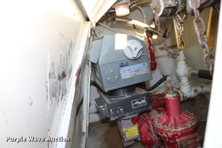 image for item DB9361 1981 International 1824 propane truck